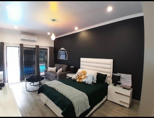 5 BEDROOM HOUSE FOR SALE IN PROTEA PARK